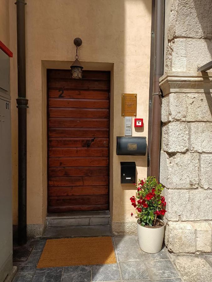 Affittacamere La Loggia Venzone Exterior foto