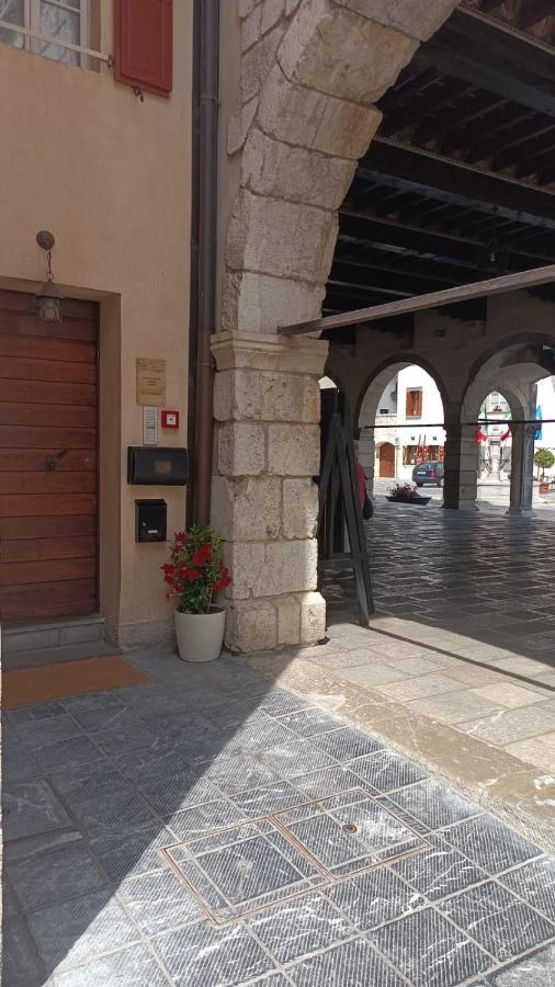 Affittacamere La Loggia Venzone Exterior foto