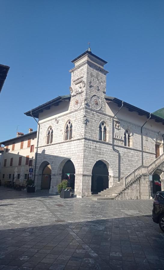 Affittacamere La Loggia Venzone Exterior foto